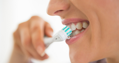 Smarte Zahnbürste erkennt Mundkrebs