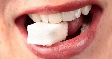 Nawyki, które niszczą zęby