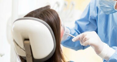 Масово привикване на пациенти след нарушения на зъболекар в Нотингамшир