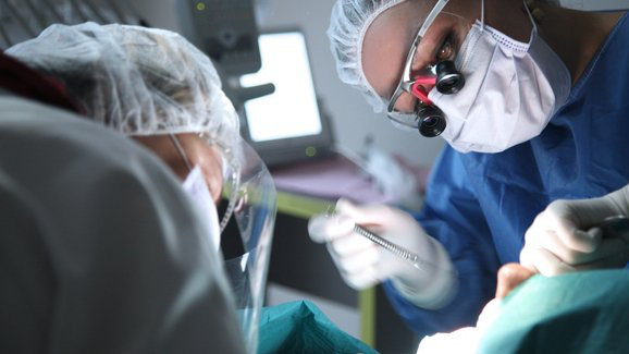 La dosis de anestesia según el sexo en implantología
