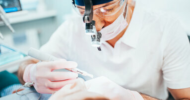 Estudo analisa a sobrevivência do dente após tratamento do canal radicular na população dos EUA