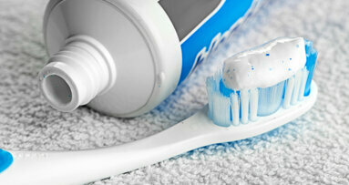 Cellulose: Erfolgreicher Ersatz für Mikroplastik in Zahnpasta